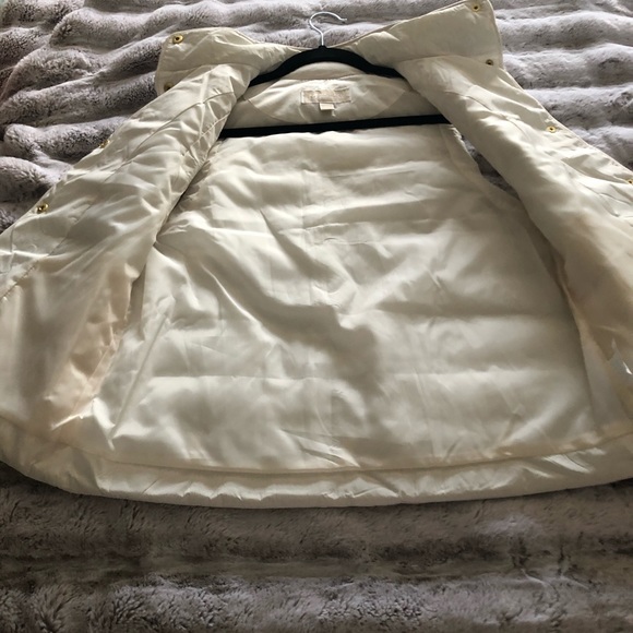 Mk white vest - Picture 3 of 5